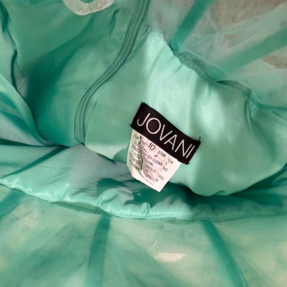 Jovani Size 10 green off the shoulder Ball gown dress 38606 - Picture 7 of 9